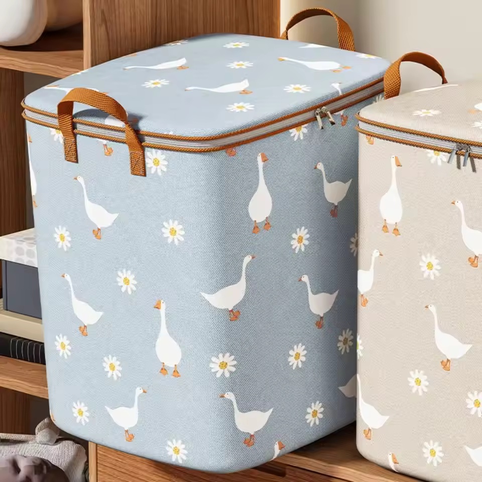 Winter Clothing Organizer - Daisy Goose sac de rangement pour